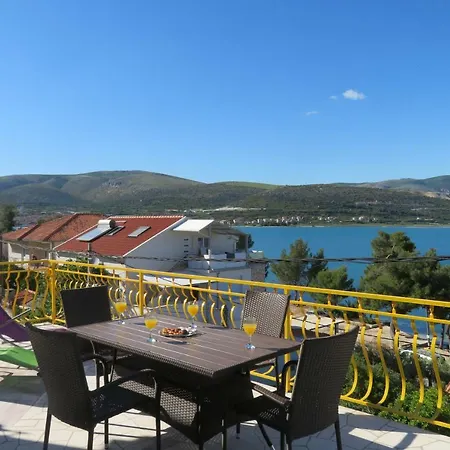 Nely - Sea, Terrace And Peace Trogir