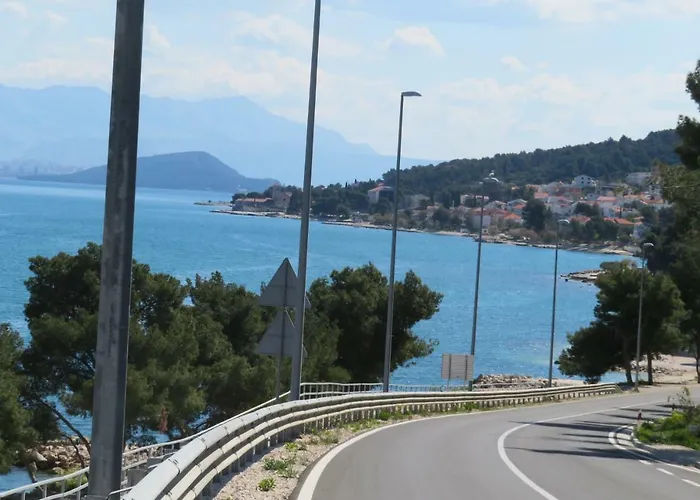 Apartment Nely - Sea, Terrace And Peace