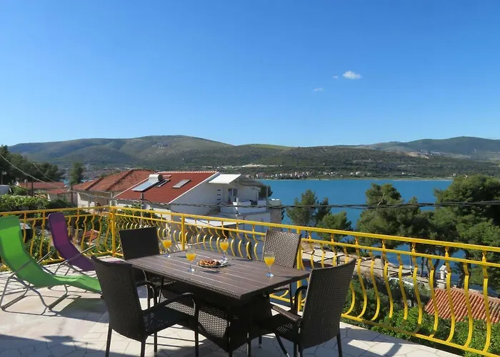 Nely - Sea, Terrace And Peace Trogir